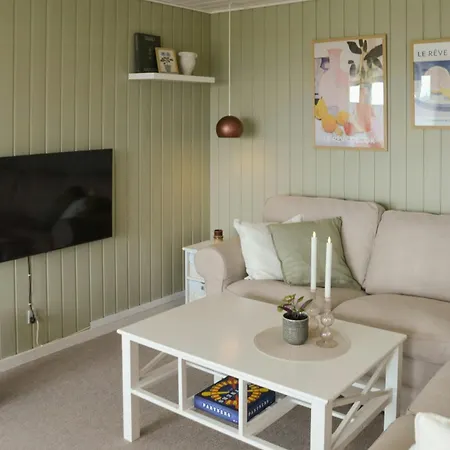 Hébergement de vacances Summer House With Sea View At Gronsund