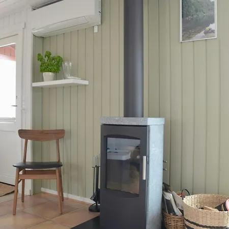 Summer House With Sea View At Gronsund Hébergement de vacances Bogø By
