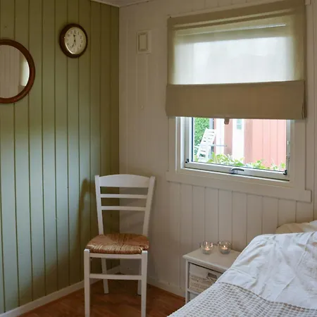 Summer House With Sea View At Gronsund Hébergement de vacances Bogø By