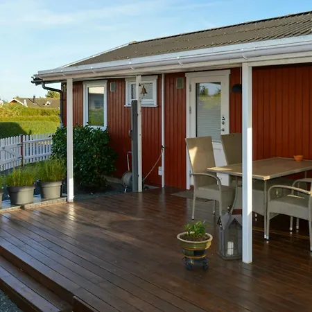 Summer House With Sea View At Gronsund Hébergement de vacances *
